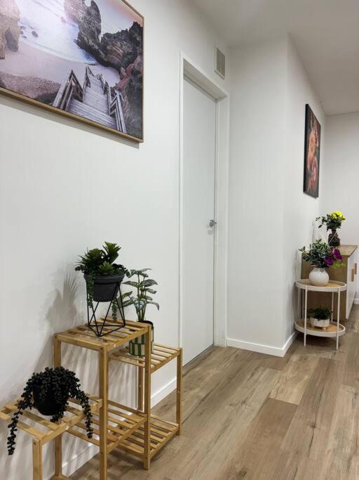 Stunning 3 Bd - 2 Bth City Apt - Pool & Carpark Окленд Экстерьер фото