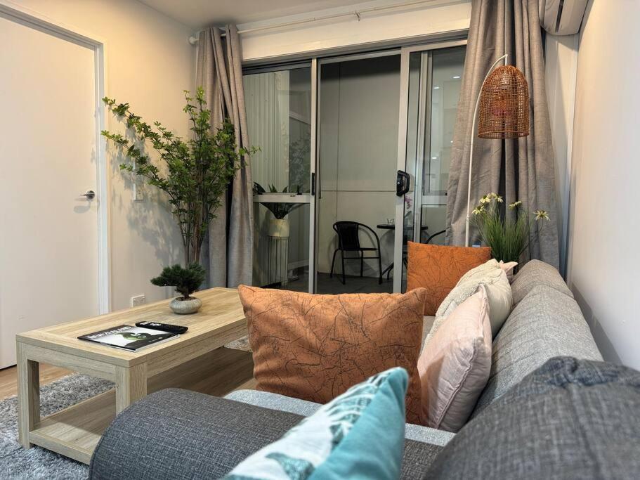 Stunning 3 Bd - 2 Bth City Apt - Pool & Carpark Окленд Экстерьер фото
